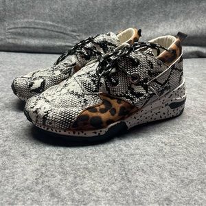 Fashion High Top Women’s Sneakers Size 10, Qupid Brand